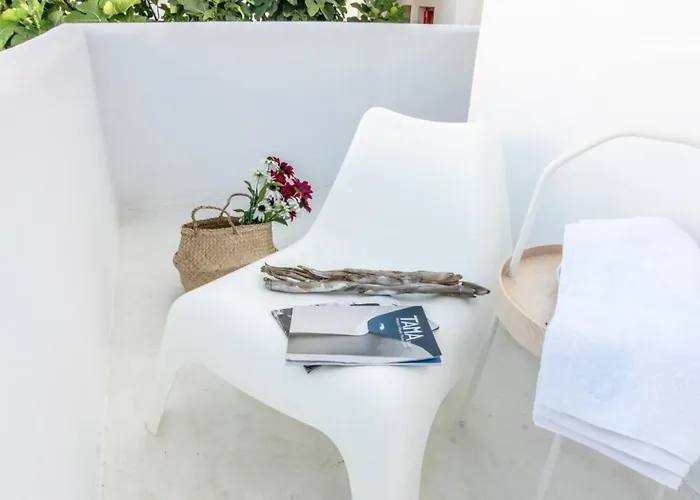 Mimosa The Mosaic * Tínos